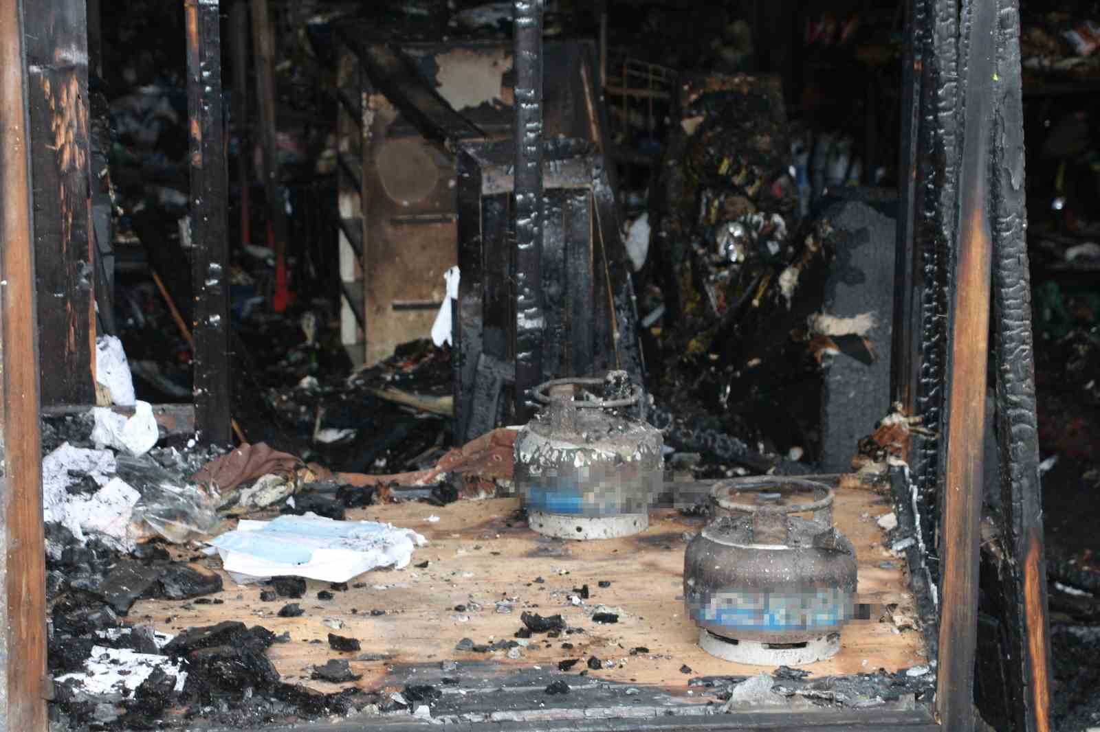 veresiye-alamadigi-icin-bakkali-atese-verdi