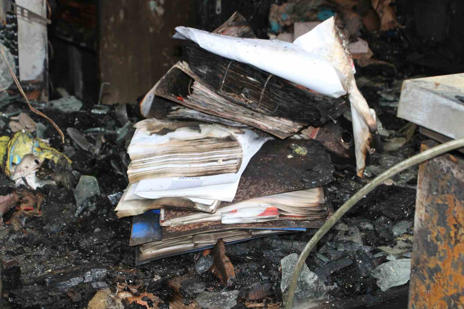 veresiye-alamadigi-icin-bakkali-atese-verdi