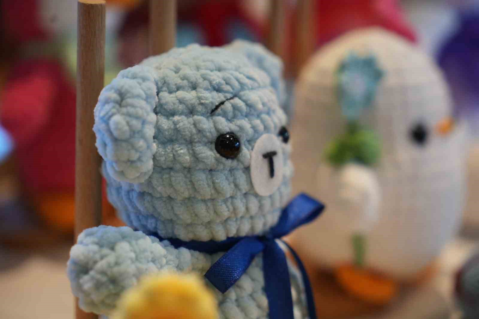 yegeninin-alerjisi-nedeniyle-yaptigi-kucuk-hediye-buyuk-bir-emek-hikayesine-donustu