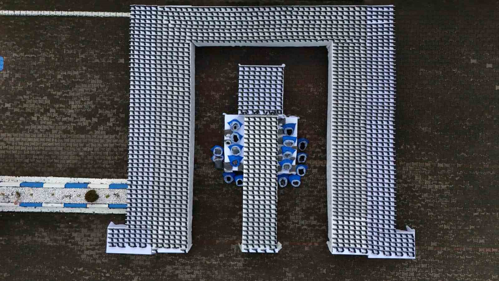 yolcu-otobusunde-binlerce-silah-parcasi-ele-gecirildi-6-gozalti