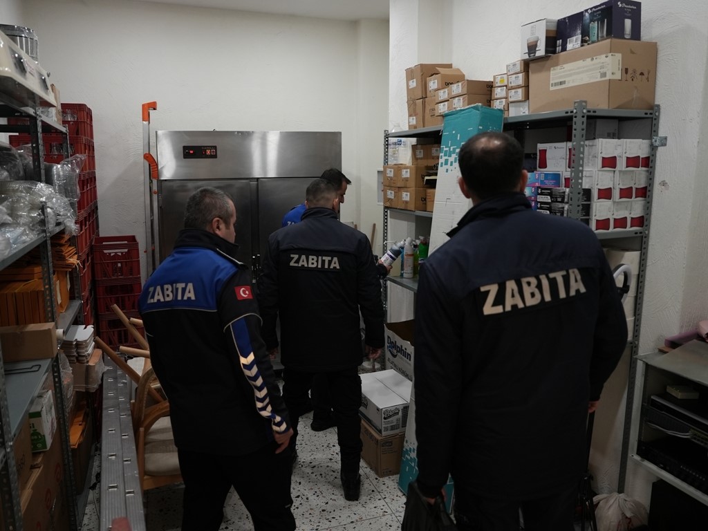 zabita-ekipleri-yilbasi-oncesi-tek-tek-denetledi