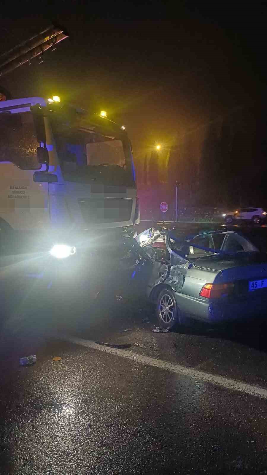 zonguldakta-kamyon-ile-otomobil-carpisti-3-yarali