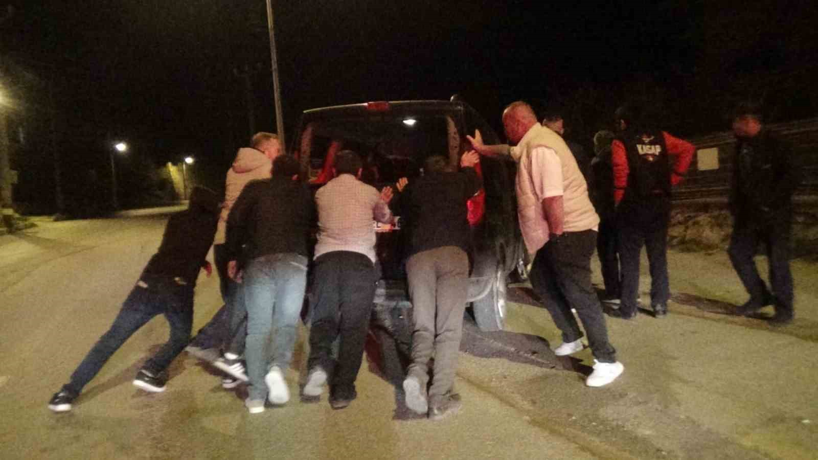 arkadasinin-aracini-izinsiz-alip-kaza-yapti-2-yarali