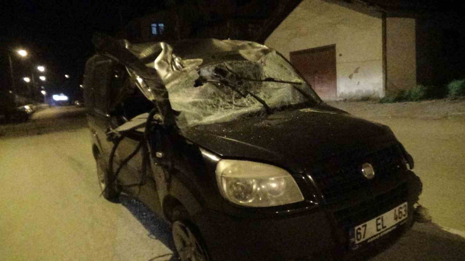 arkadasinin-aracini-izinsiz-alip-kaza-yapti-2-yarali