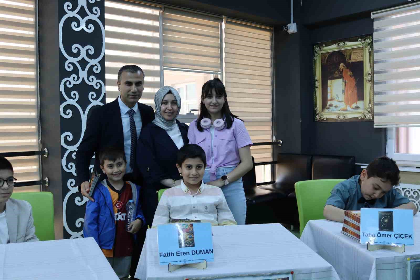 bu-imza-gununun-yazarlari-cok-farkli