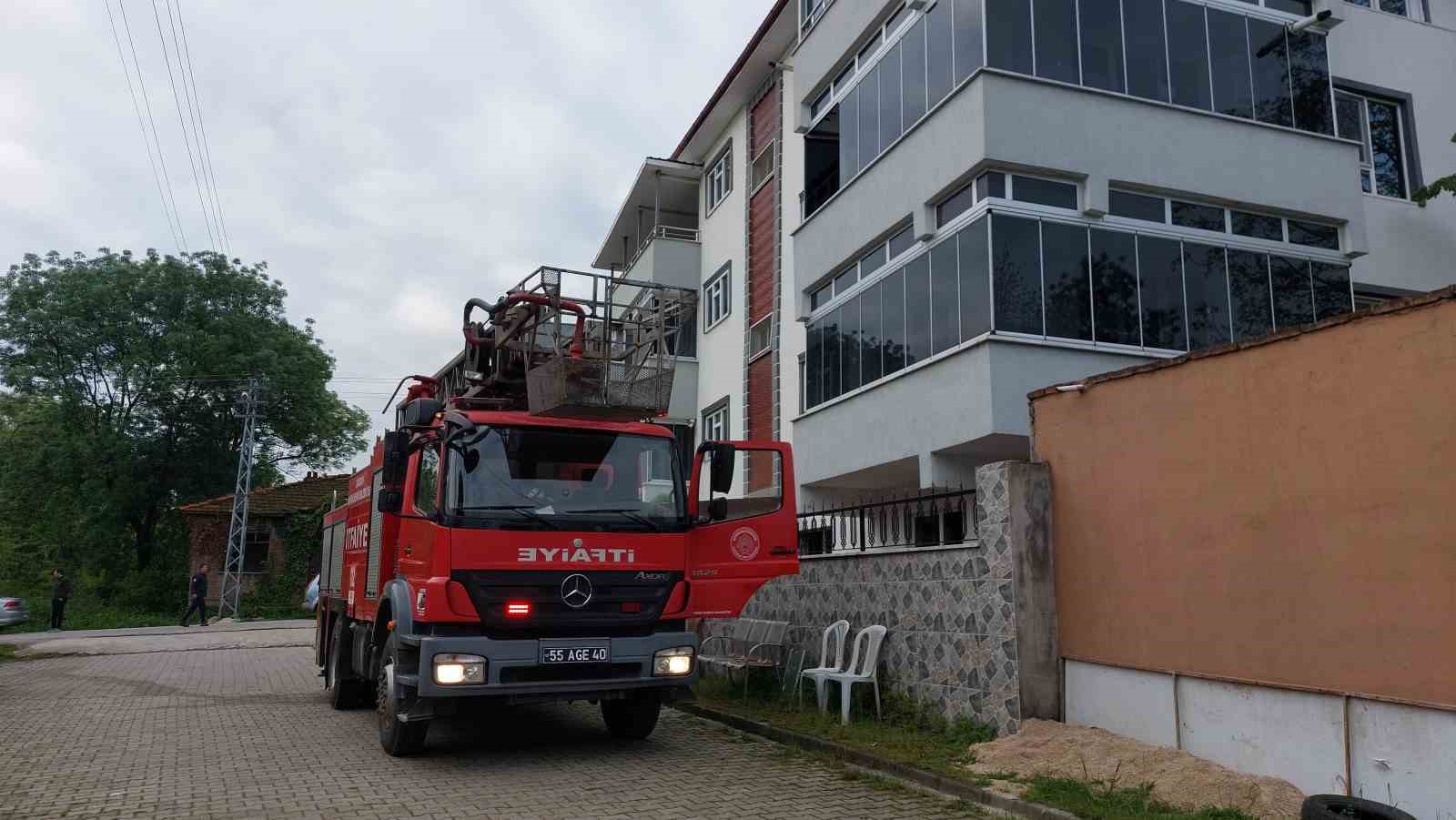 samsunda-apartmanda-cikan-yanginda-1-kisi-hayatini-kaybetti