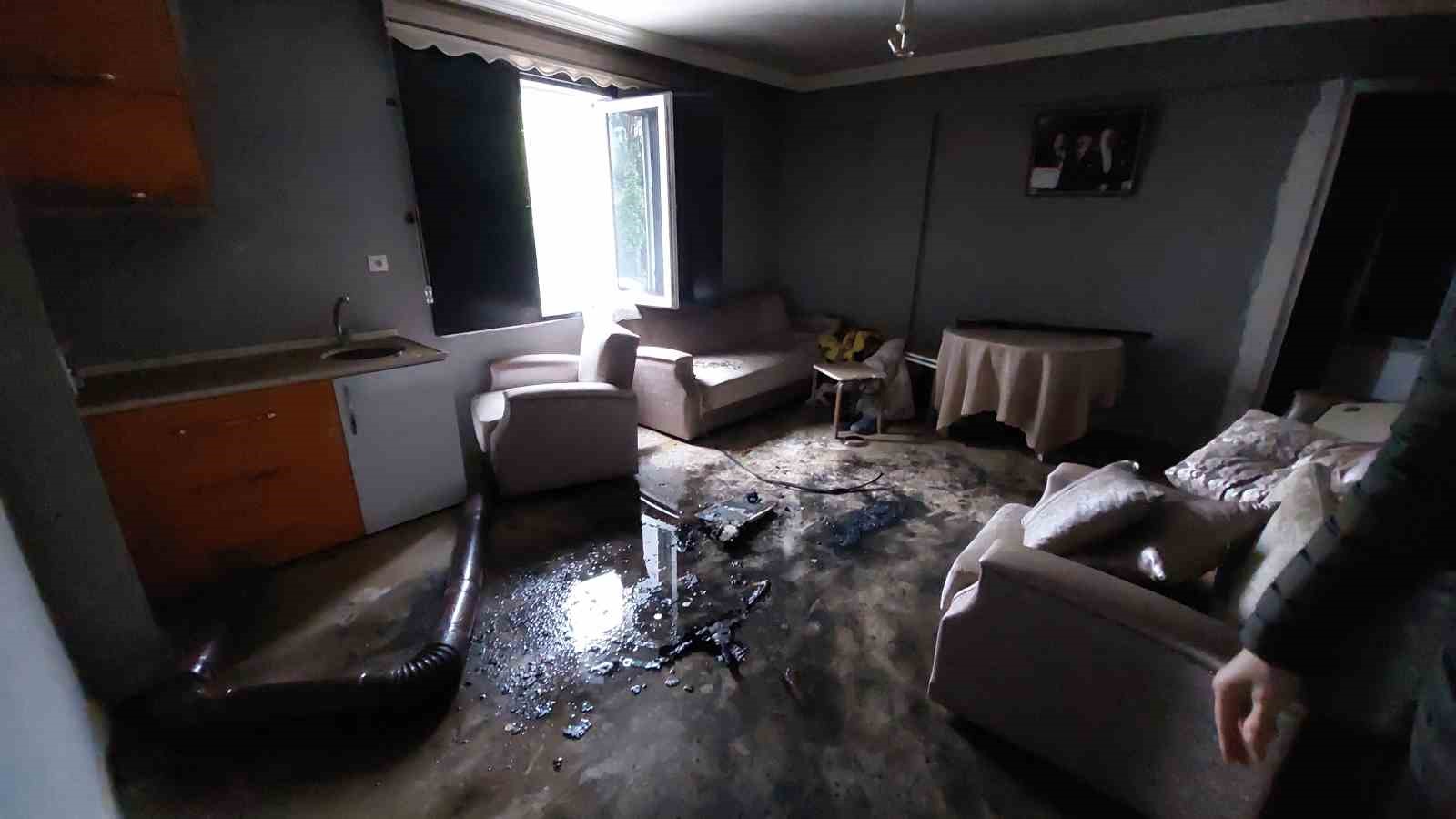 samsunda-apartmanda-cikan-yanginda-1-kisi-hayatini-kaybetti