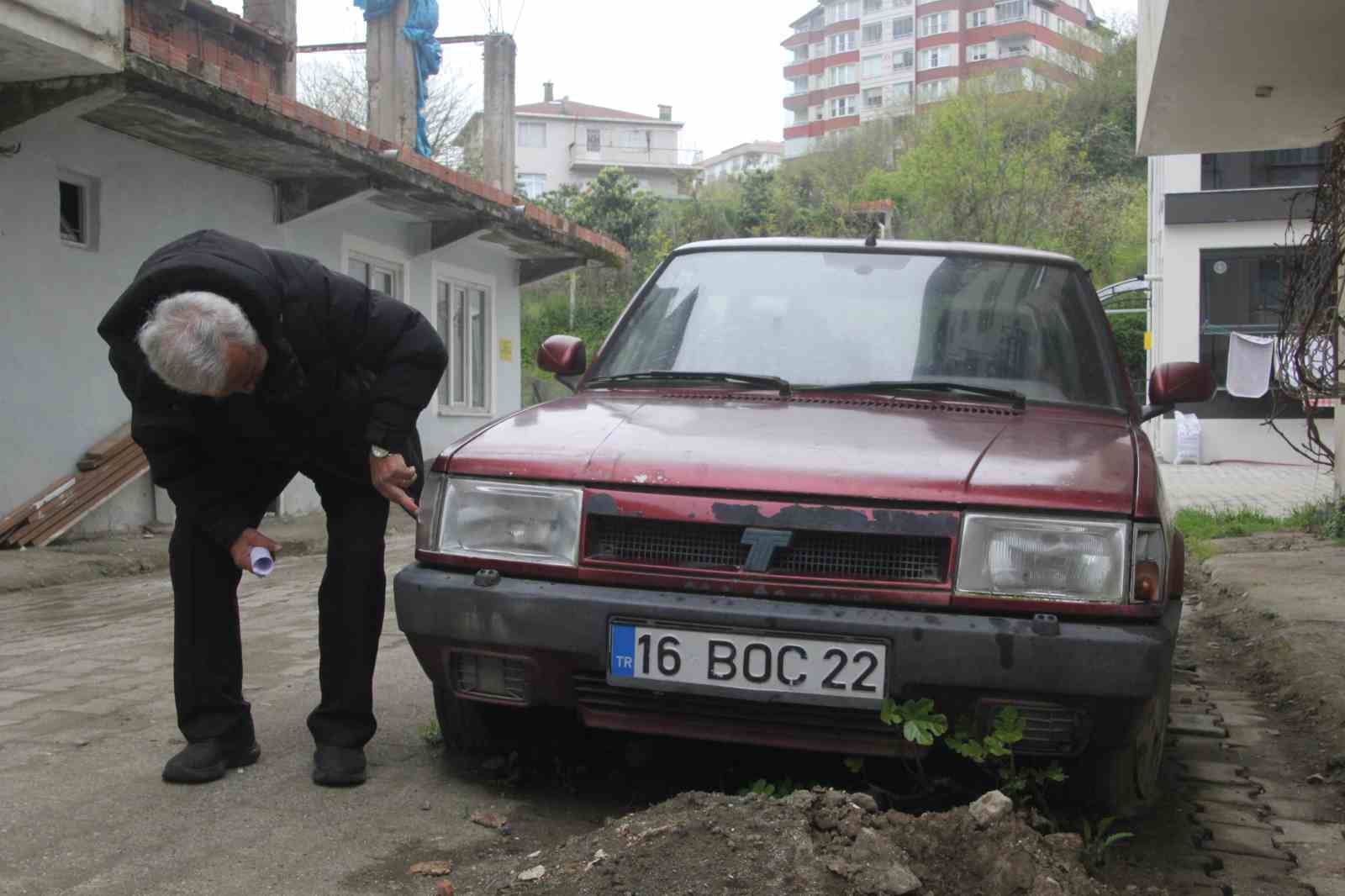 sifir-aldigi-aracini-17-yildir-kullanamiyor