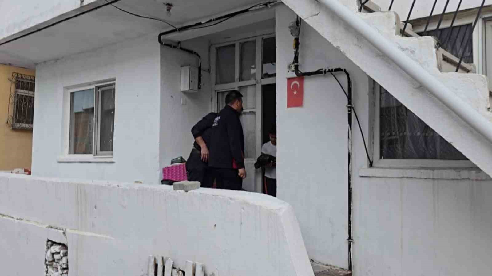yardimsever-cirak-kazanciyla-cocuklari-sevindiriyor