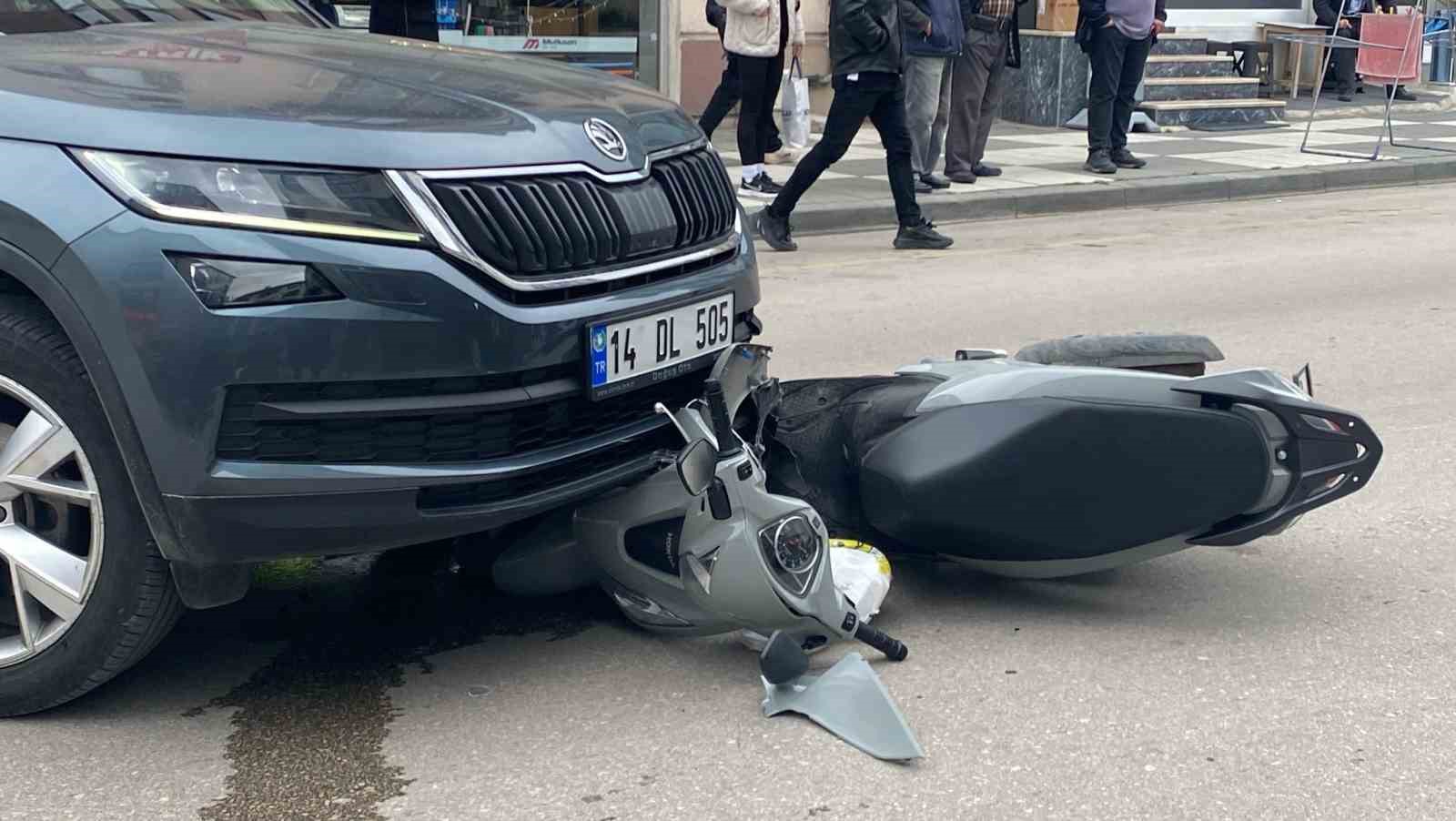boluda-cip-ile-motosiklet-carpisti-1-yarali