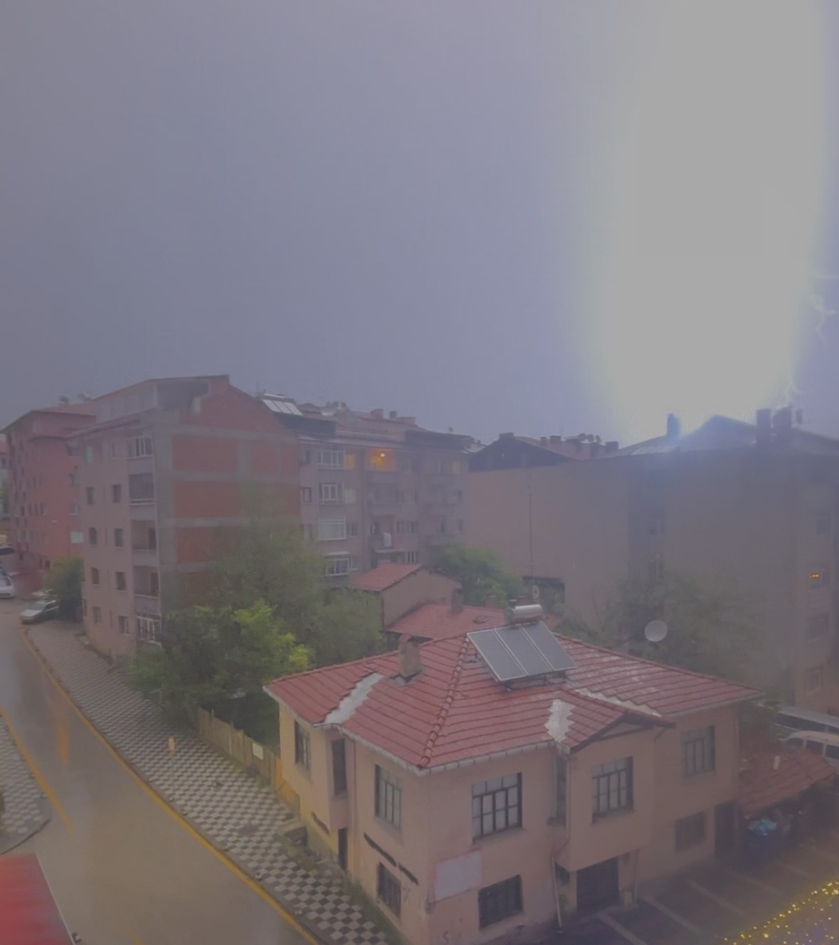 boluda-yildirim-dusme-anlari-korku-filmlerini-aratmadi