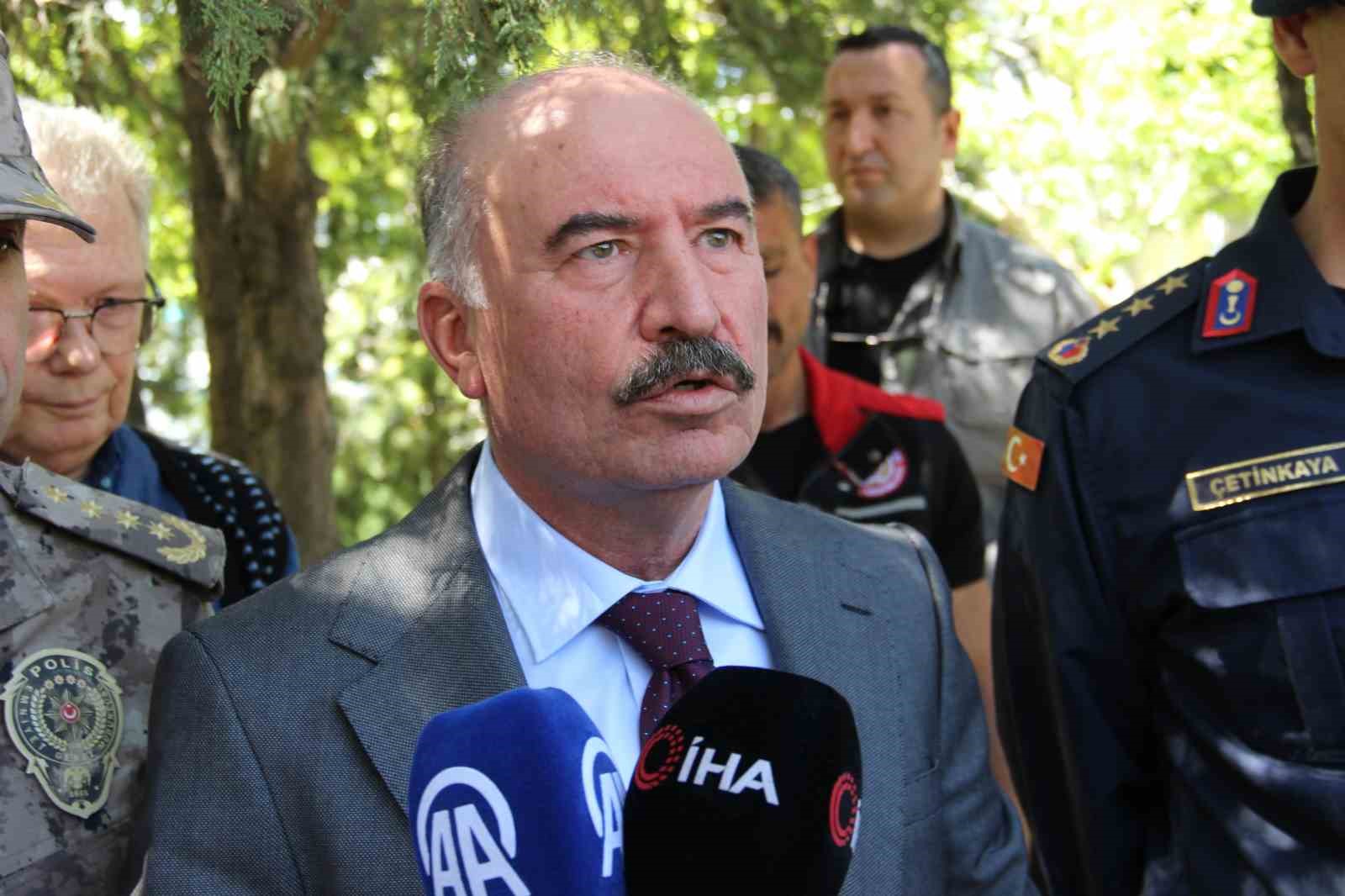 corum-valisi-ali-calgan-iscilerden-birinin-hayati-tehlikesi-var