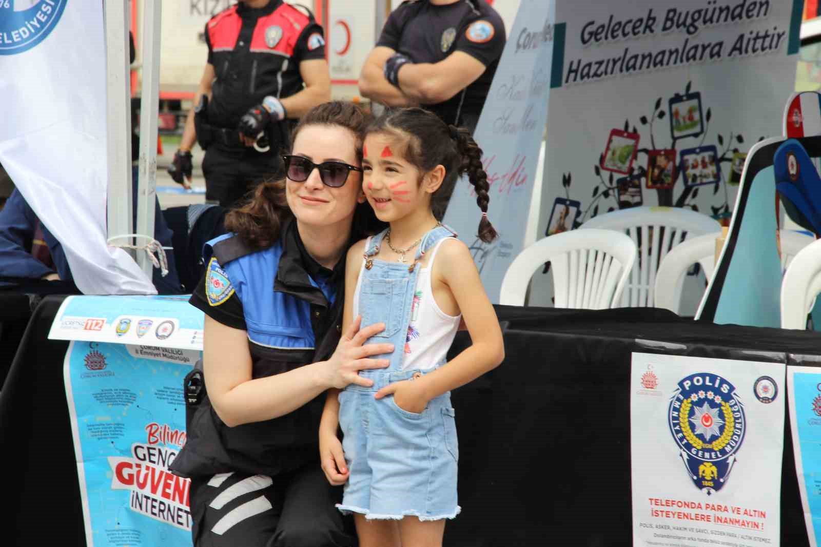corumda-aileler-festivalde-bulustu-ortaya-renkli-goruntuler-cikti