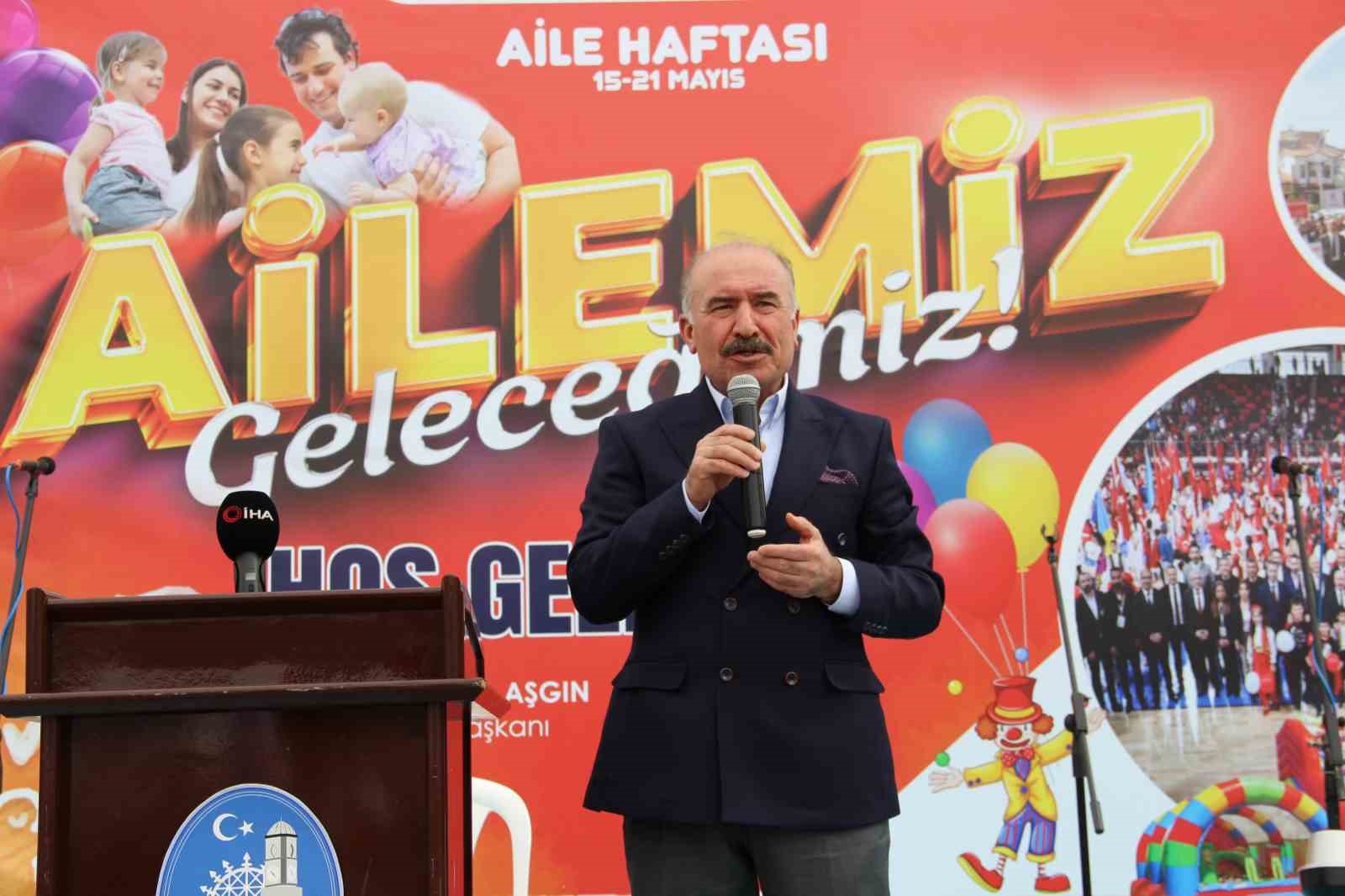 corumda-aileler-festivalde-bulustu-ortaya-renkli-goruntuler-cikti