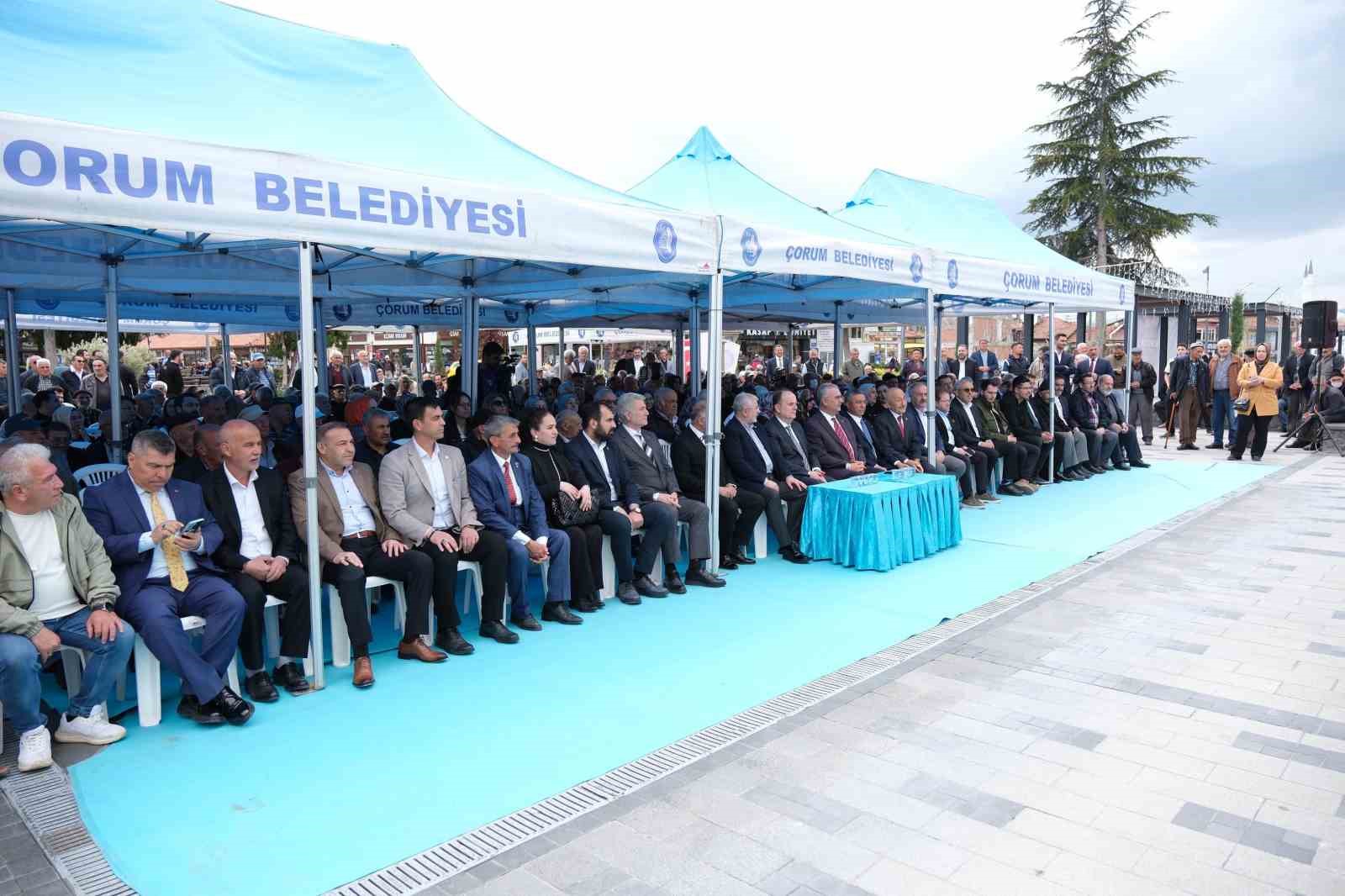 corumda-vatandasin-sordugu-sorulari-baskan-asgin-cevapladi