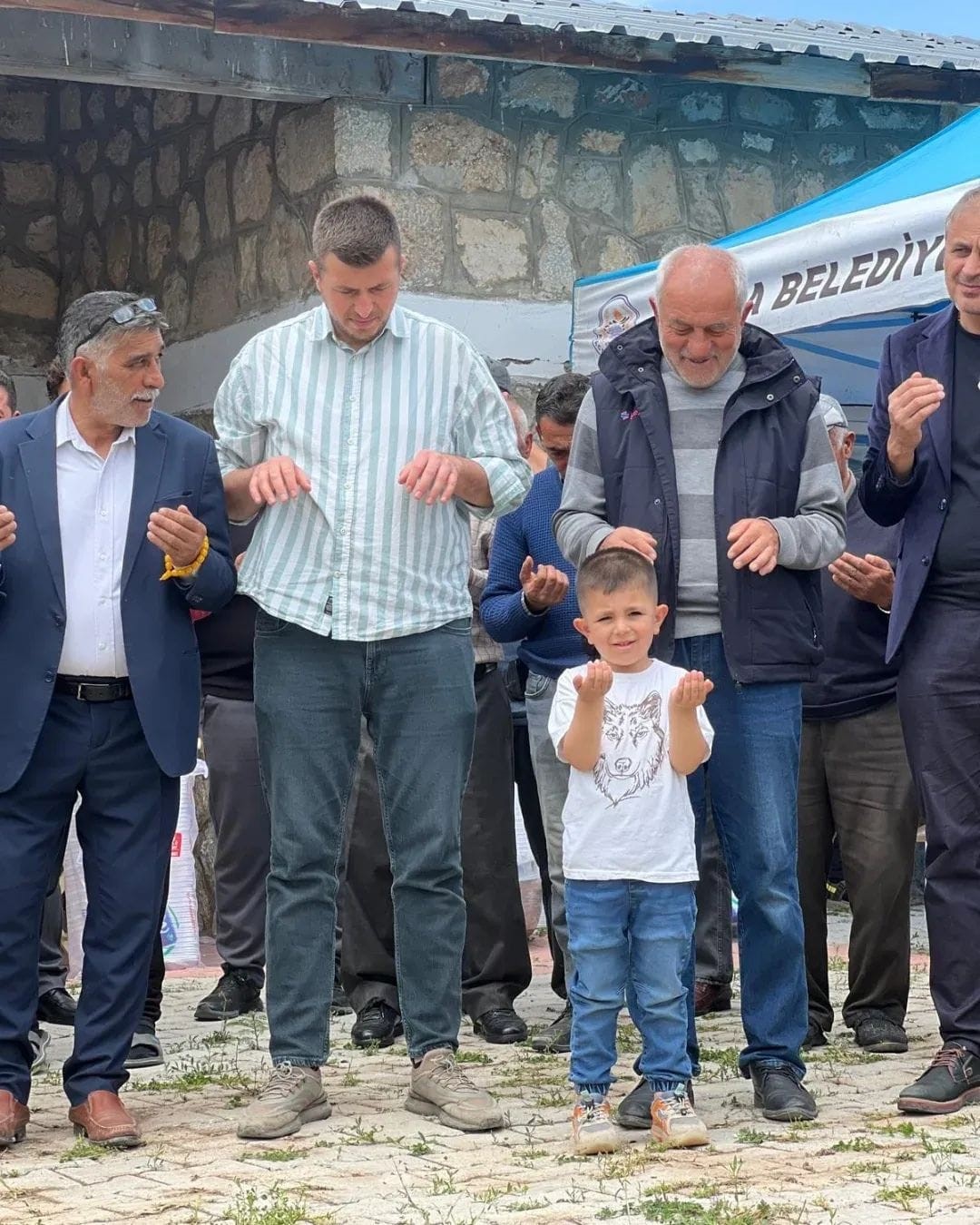 corumda-vatandaslar-yagmur-duasi-yapti