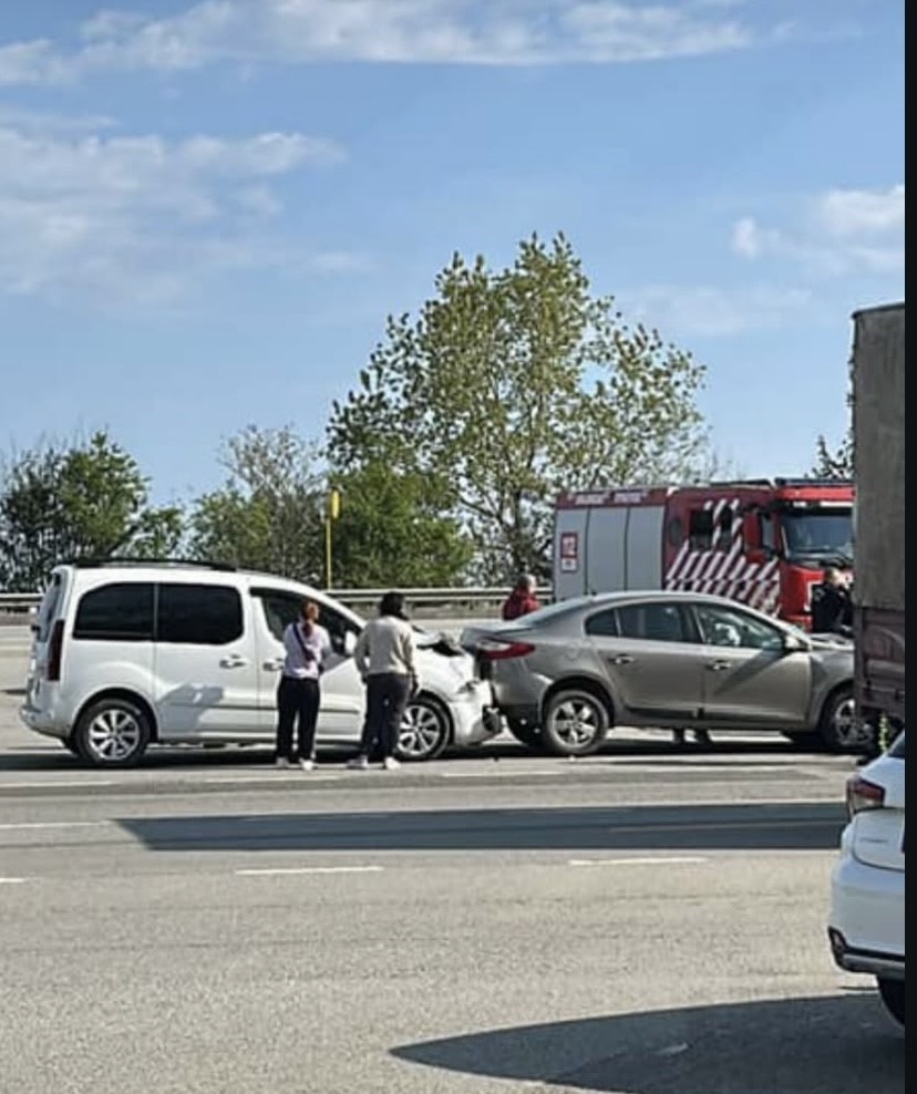 giresunda-zincirleme-trafik-kazasi-2-yarali