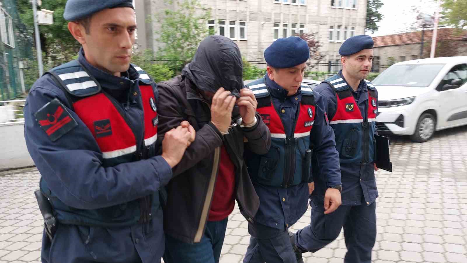 internetten-izleyip-5-kattaki-evini-uyusturucu-tarlasina-cevirdi