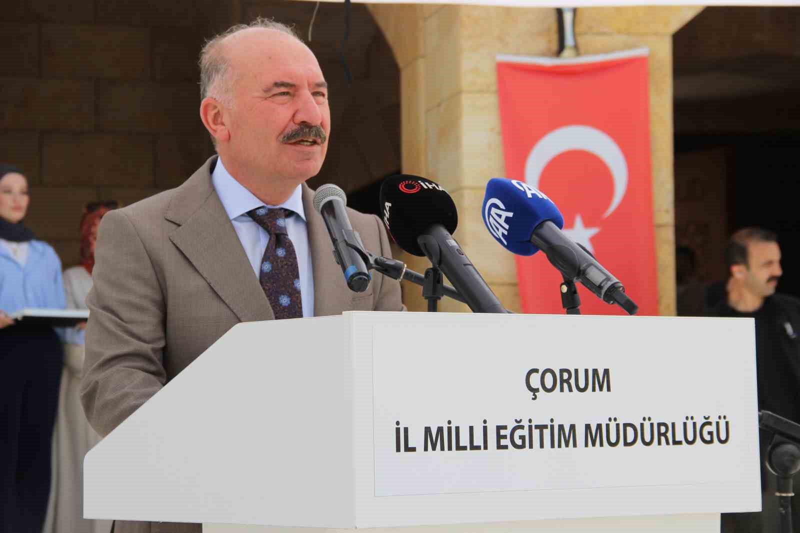 kadin-kursiyerlerin-el-emegi-urunleri-buyuk-begeni-topladi