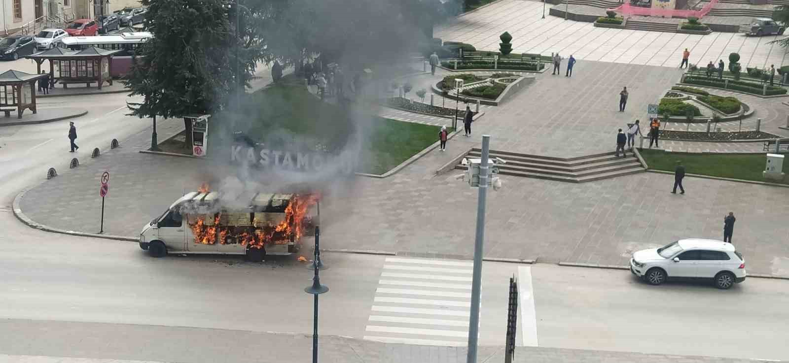 polis-ekibi-islem-yapmak-isteyince-hacizli-araci-atese-verdi