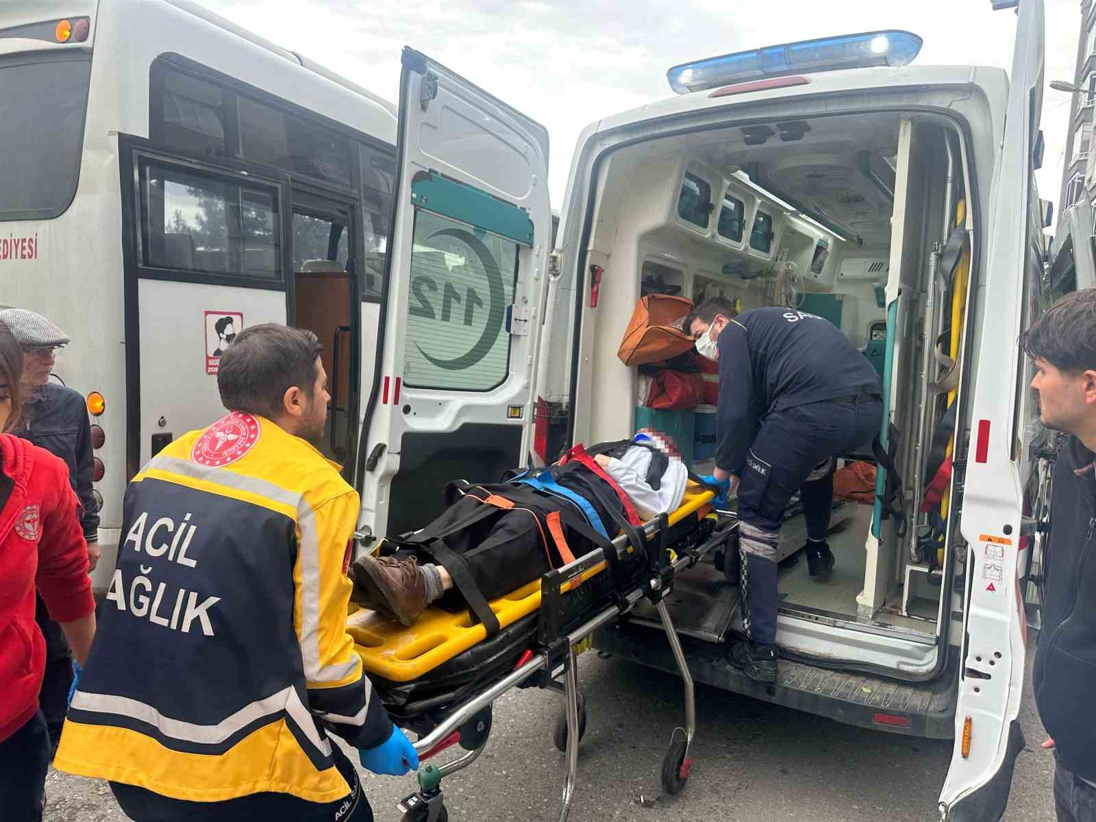 samsunda-halk-otobusunun-carptigi-yaya-yaralandi