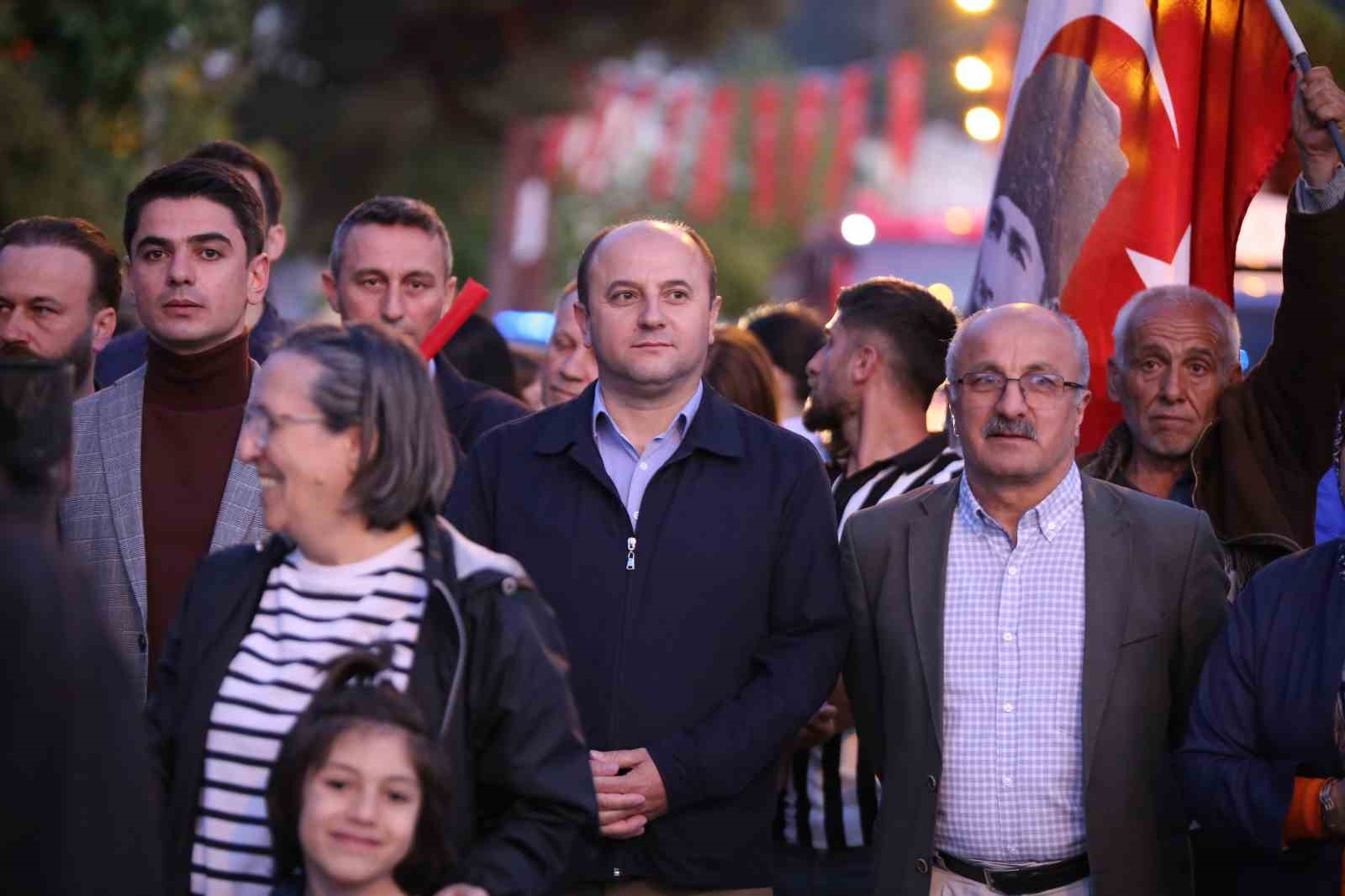 tasovada-coskulu-19-mayis-mesale-ve-bayrak-yuruyusu