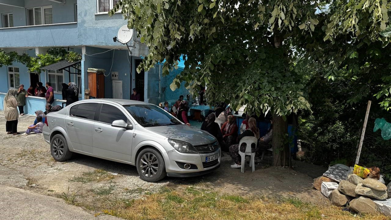 12-saattir-her-yerde-aranan-cocuk-karsi-koyde-bulundu