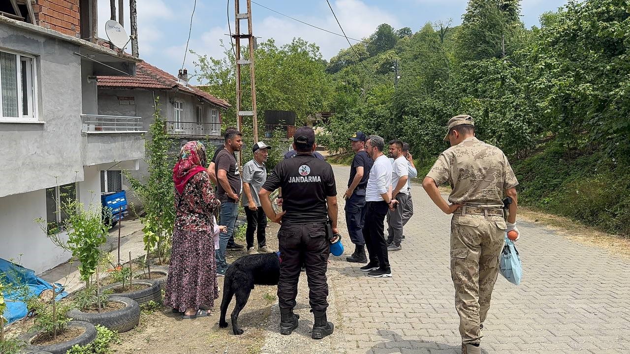 12-saattir-her-yerde-aranan-cocuk-karsi-koyde-bulundu