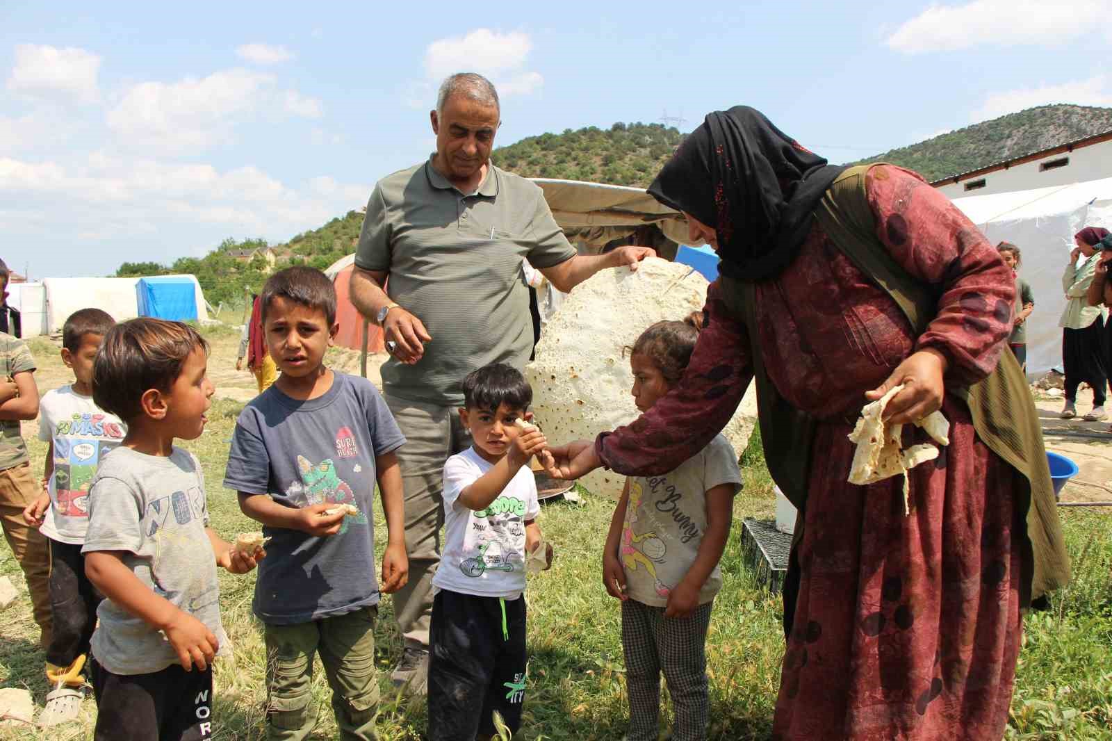 9-cocuklu-tarim-iscisi-annenin-tek-istegi-firin-ve-cocuk-parki