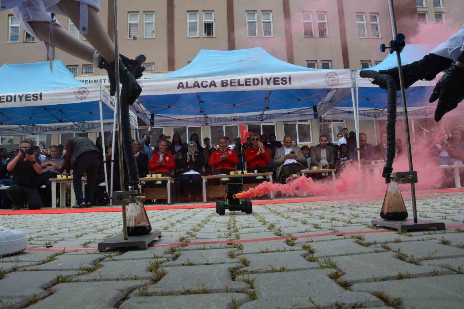 alacada-bilim-ve-teknoloji-ruzgari-teknofen-festivali-yogun-ilgi-gordu