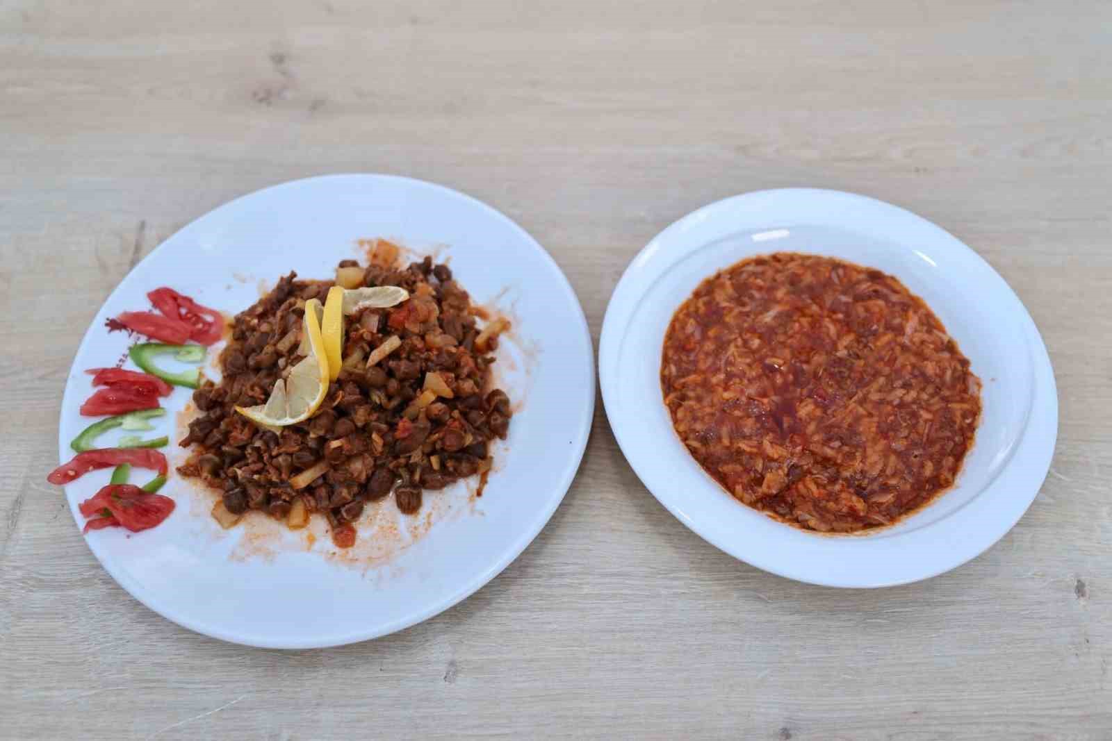 anadolunun-600-yillik-ilk-derbisi-gastronomi-festivaline-tasindi-lahanacilar-ve-bamyacilar-yaristi