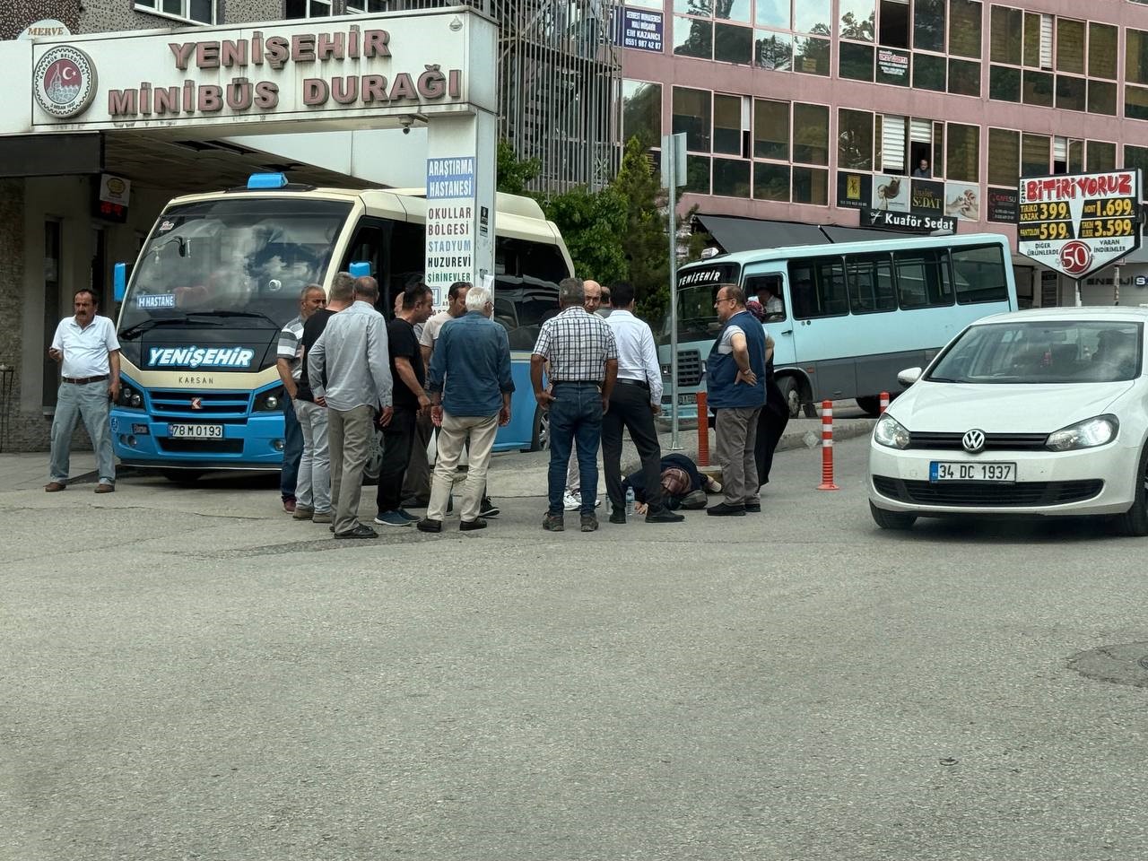 dubaya-takilip-duserek-yaralanan-kadin-kamerada