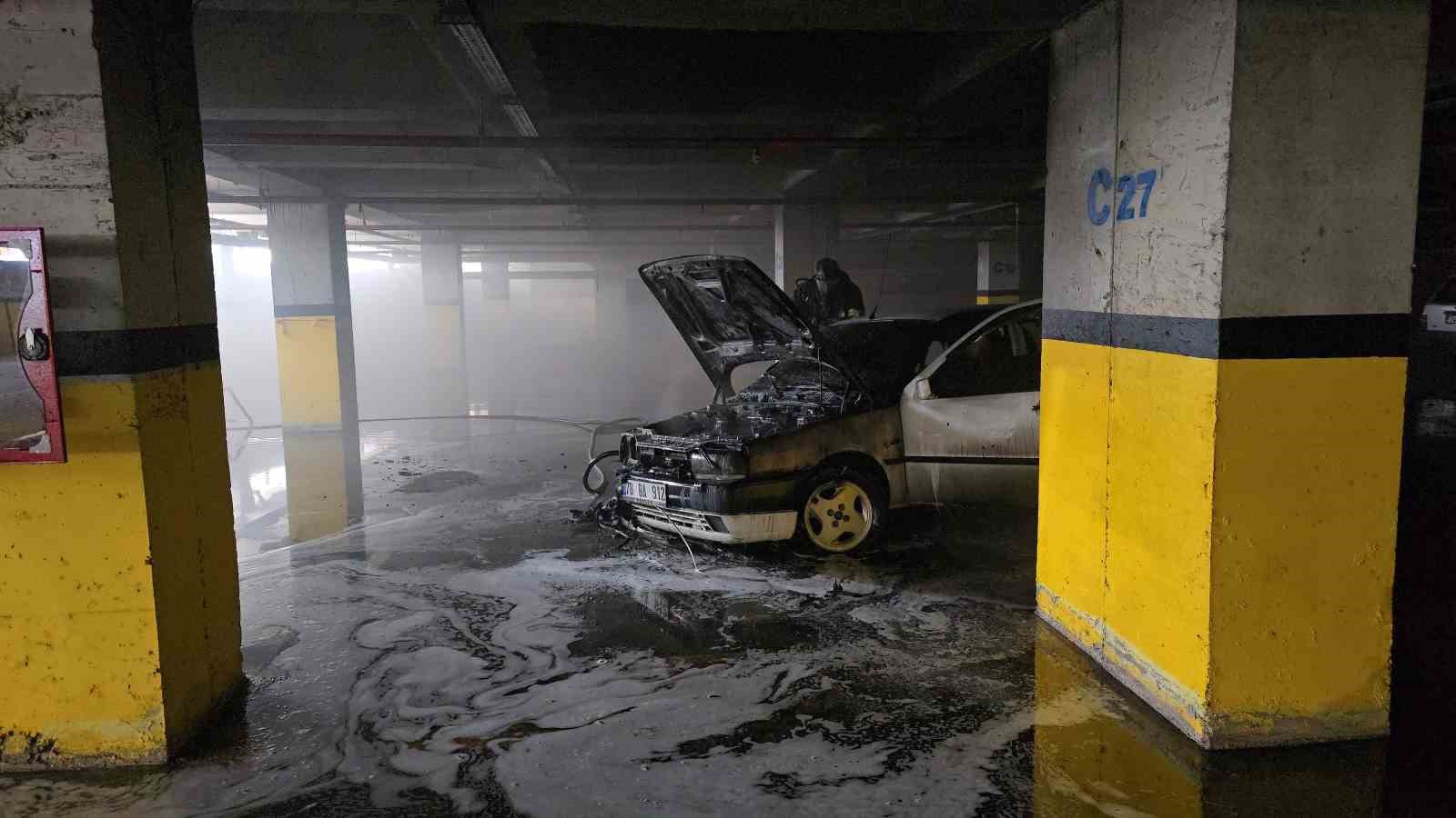 hastane-yanindaki-kapali-otoparkta-arac-yangini-panige-neden-oldu