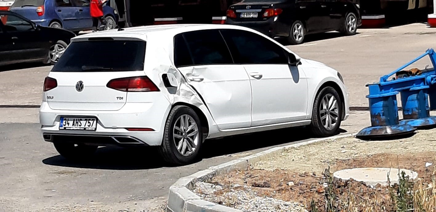 ilce-girisindeki-kavsakta-motosikletle-otomobil-carpisti-2-yarali