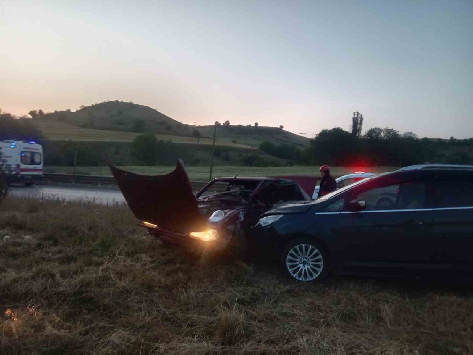 kastamonuda-iki-ayri-trafik-kazasinda-3-kisi-yaralandi