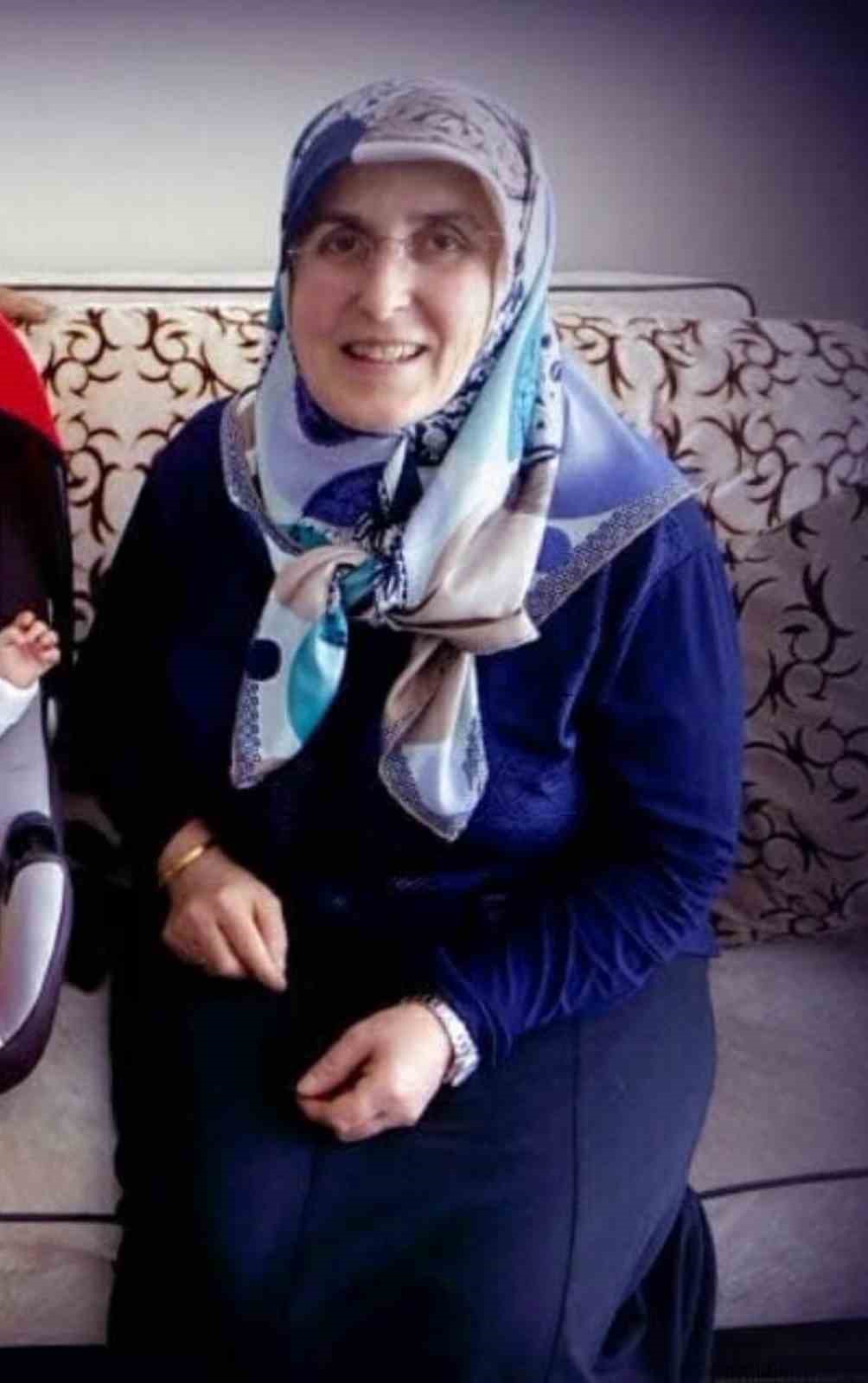 kastamonuda-otomobil-ucuruma-yuvarlandi-1-olu-4-yarali