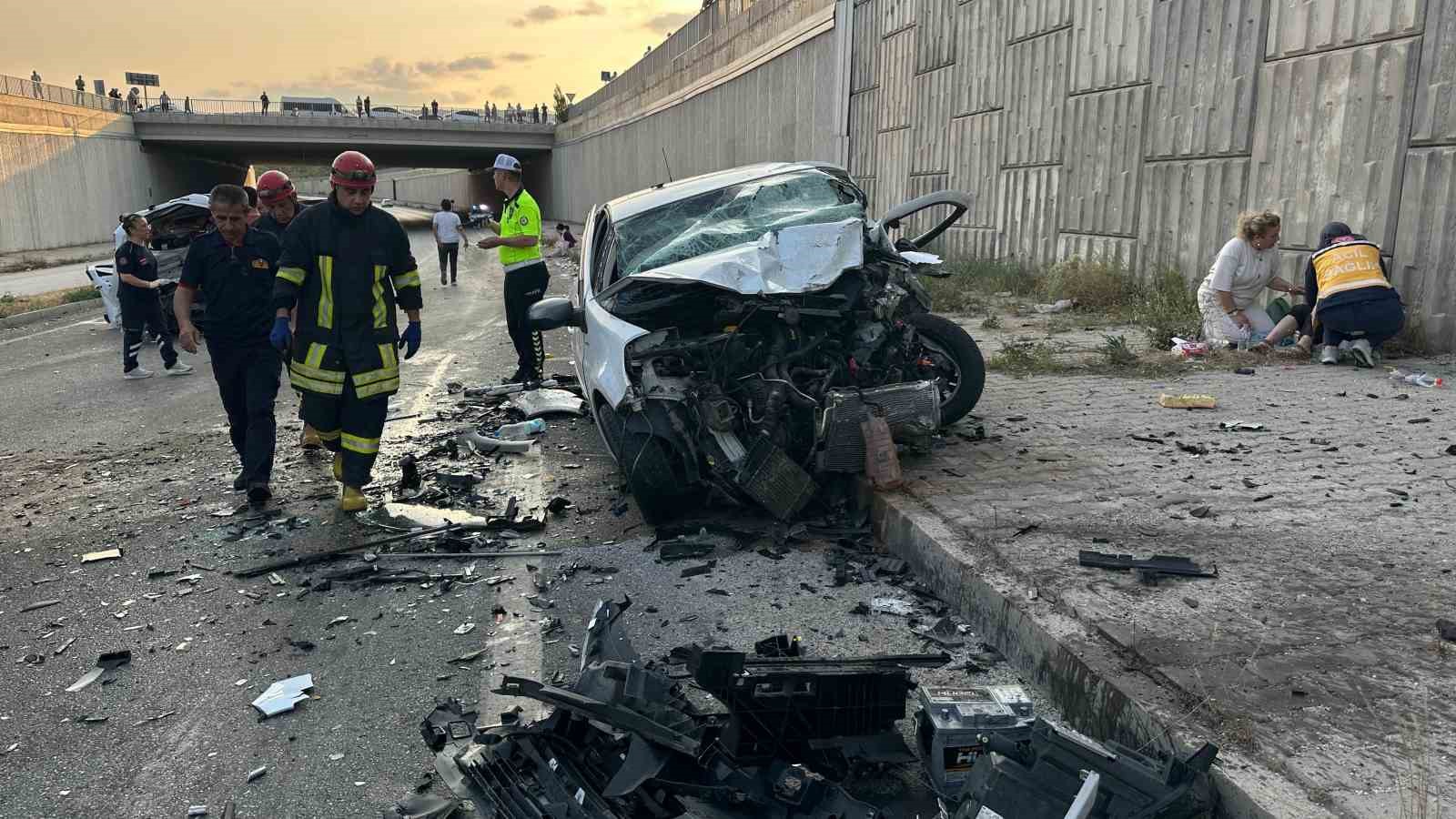 kastamonuda-zincirleme-trafik-kazasi-9-yarali