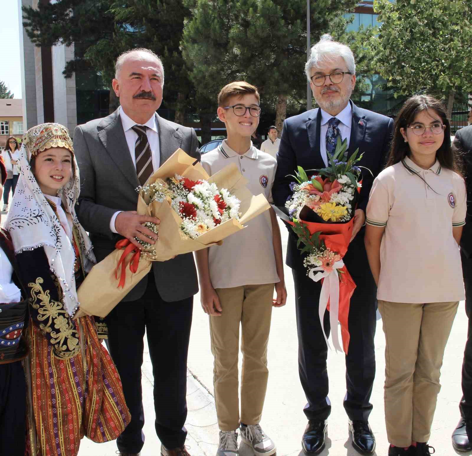 milli-egitim-bakan-yardimcisi-yelkenci-ogrencilerimizin-en-buyuk-mahrumiyetlerinden-biri-de-dostluk-eksikligidir