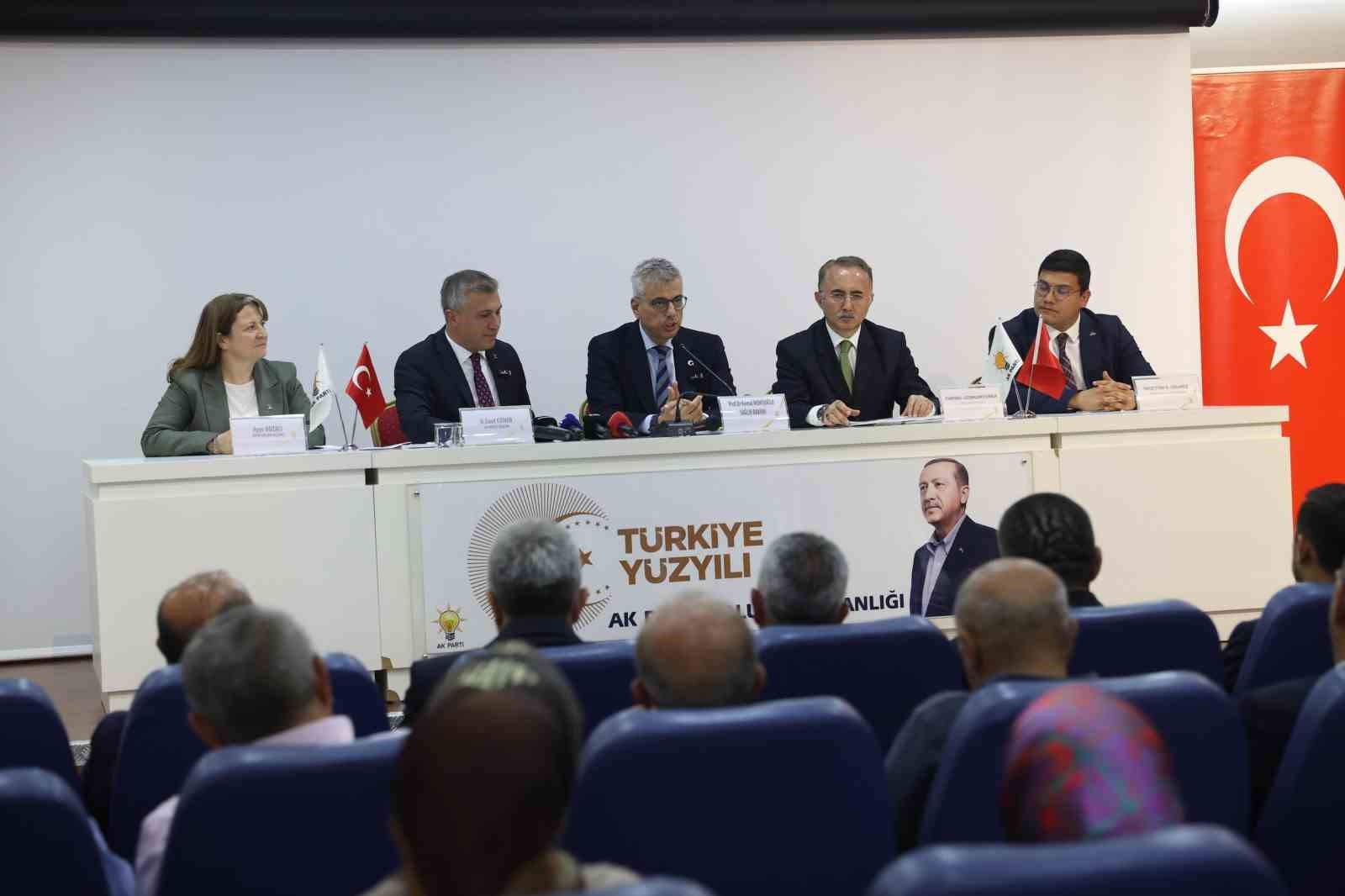 saglik-bakani-memisoglu-gelismis-ulkelerin-hayal-bile-edemeyecegi-bazi-seyleri-yaptik