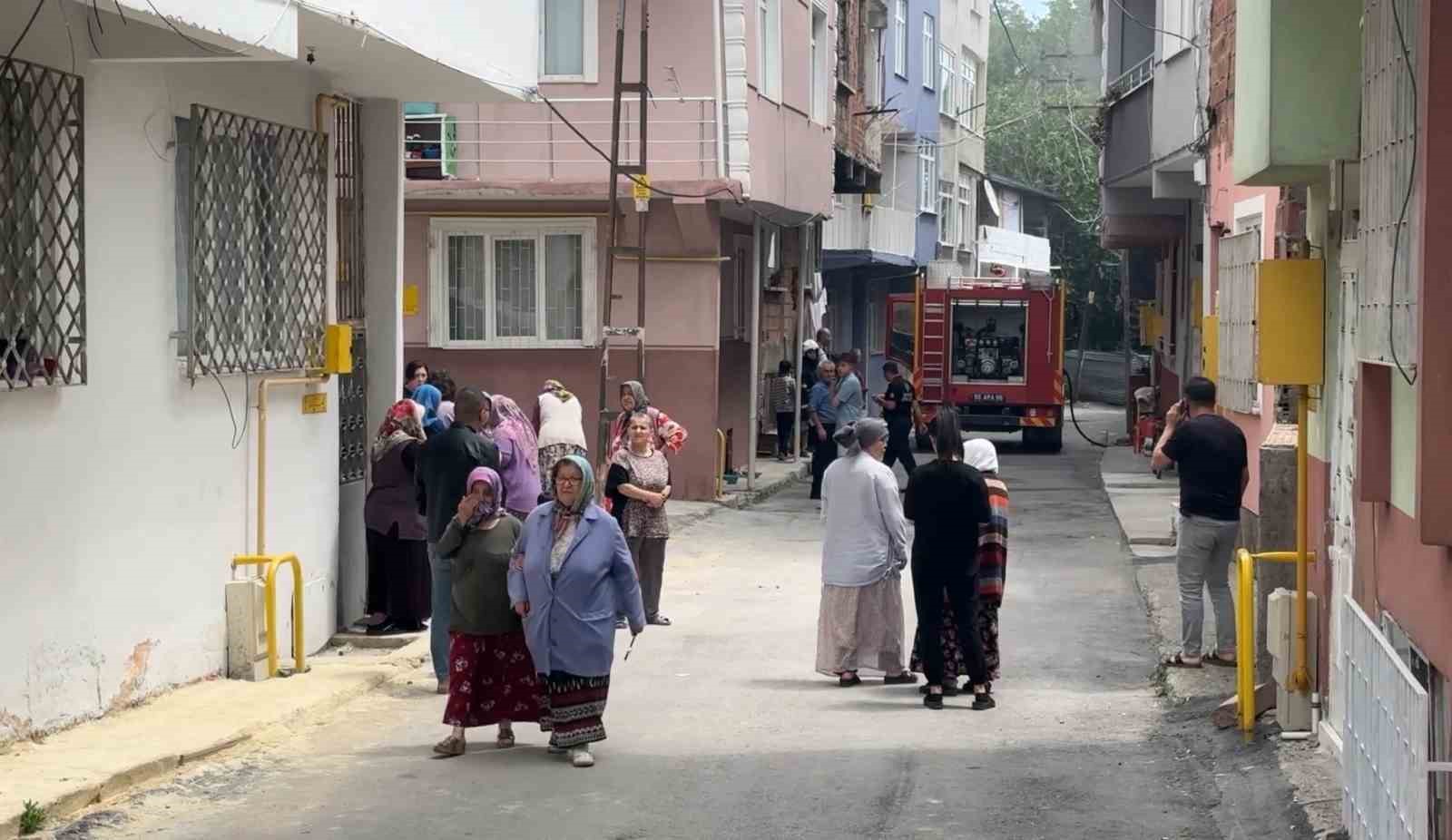 samsunda-ev-yangini-anne-ve-kizi-dumandan-etkilendi