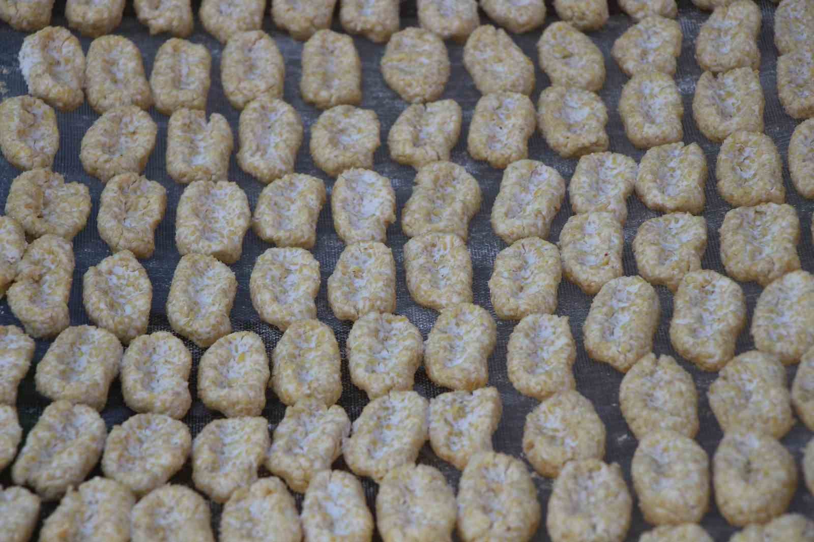 amasyada-tescilli-sikma-tarhana-sezonu-basladi