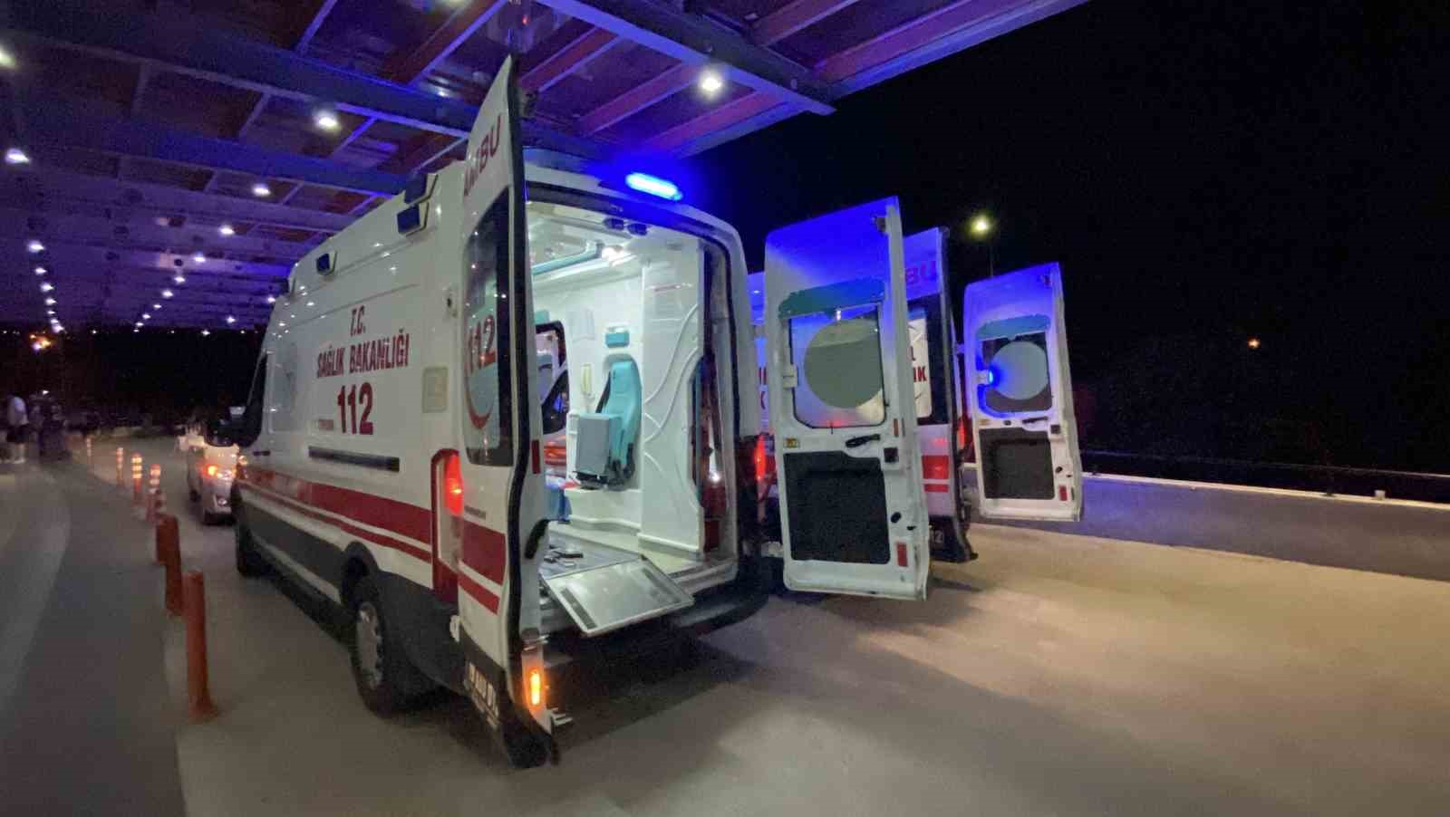 arac-icinde-tabanca-ates-aldi-bir-kisi-agir-yaralandi-o-anlar-kamerada