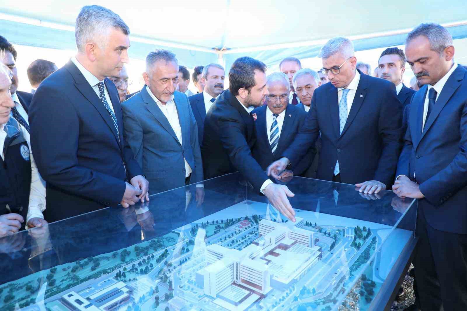 bakan-memisoglu-turkiye-dunyada-en-iyi-saglik-hizmeti-sunan-ulkelerden-bir-tanesi