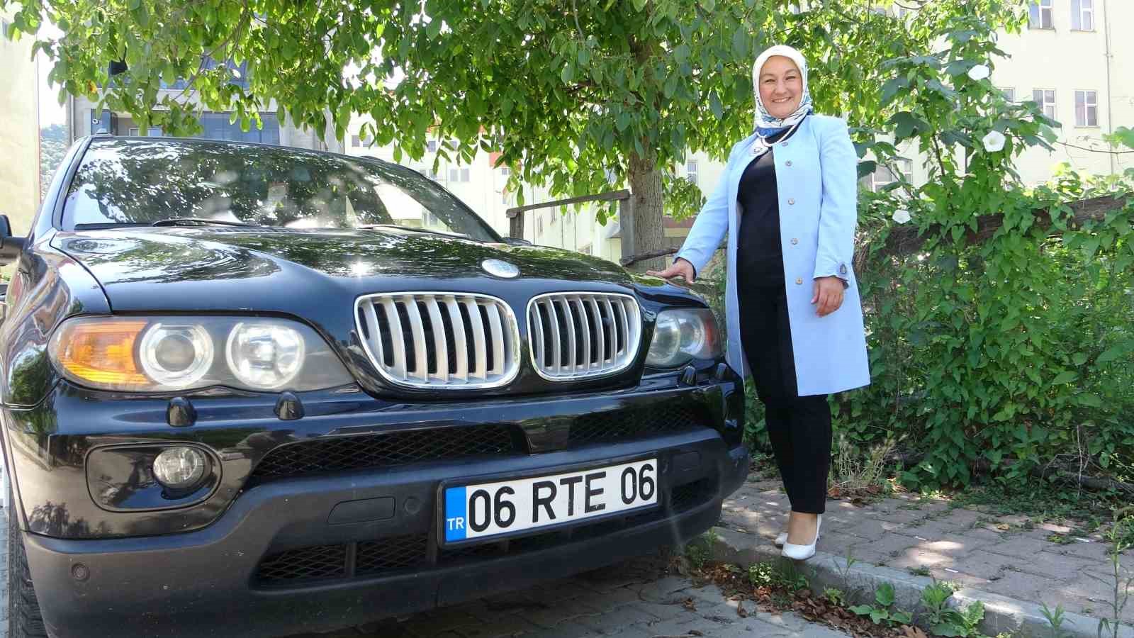 bu-arac-yolda-goreni-sasirtiyor-06-rte-06-giresunda