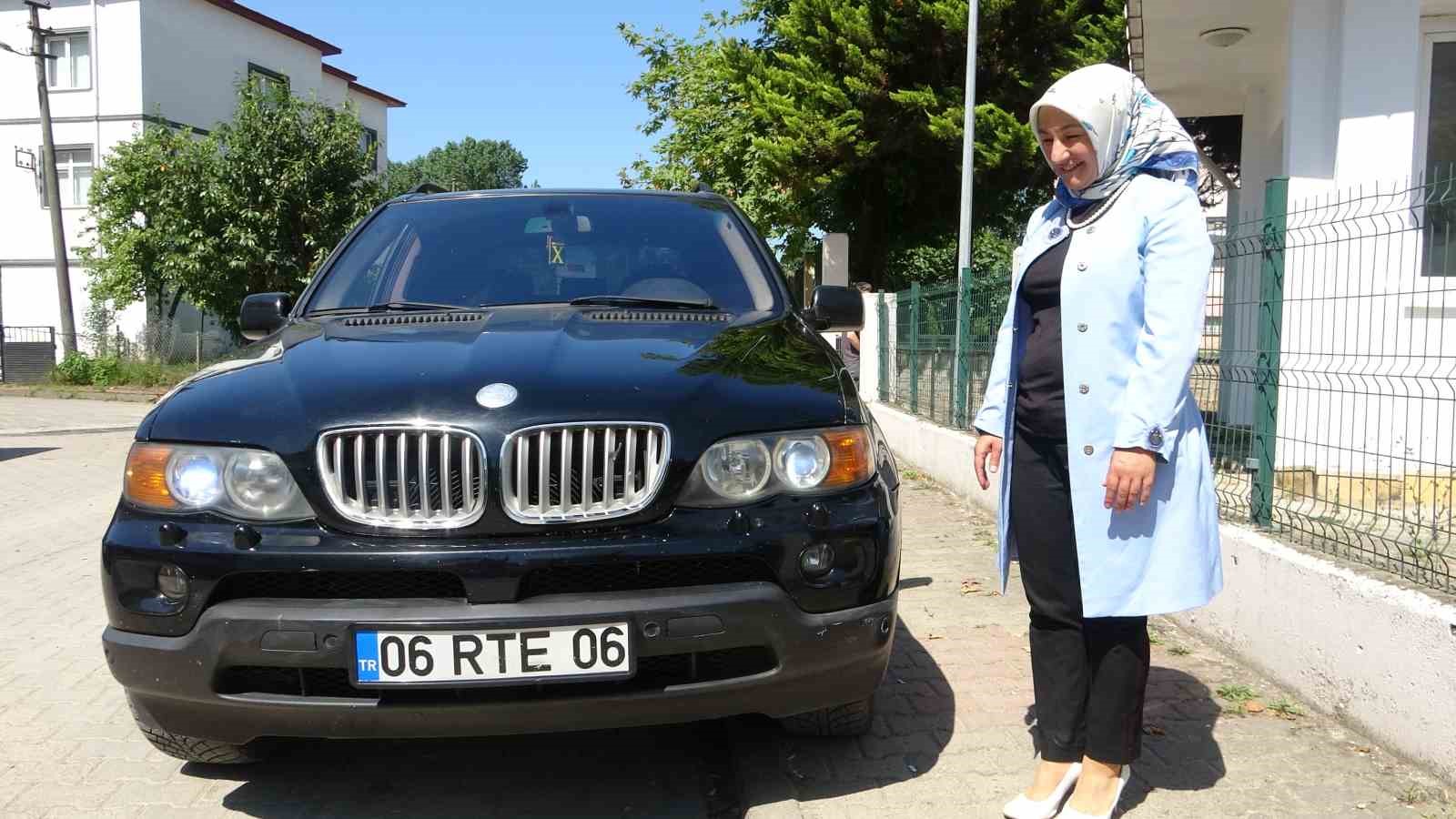 bu-arac-yolda-goreni-sasirtiyor-06-rte-06-giresunda