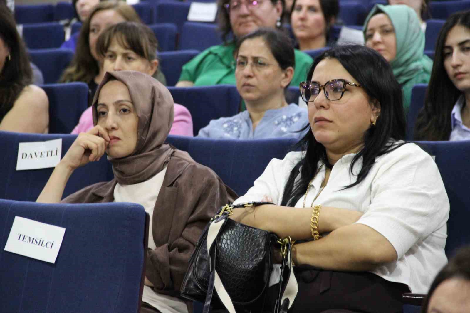 corumda-gonul-elcileri-koruyucu-ailelik-icin-bir-araya-geldi