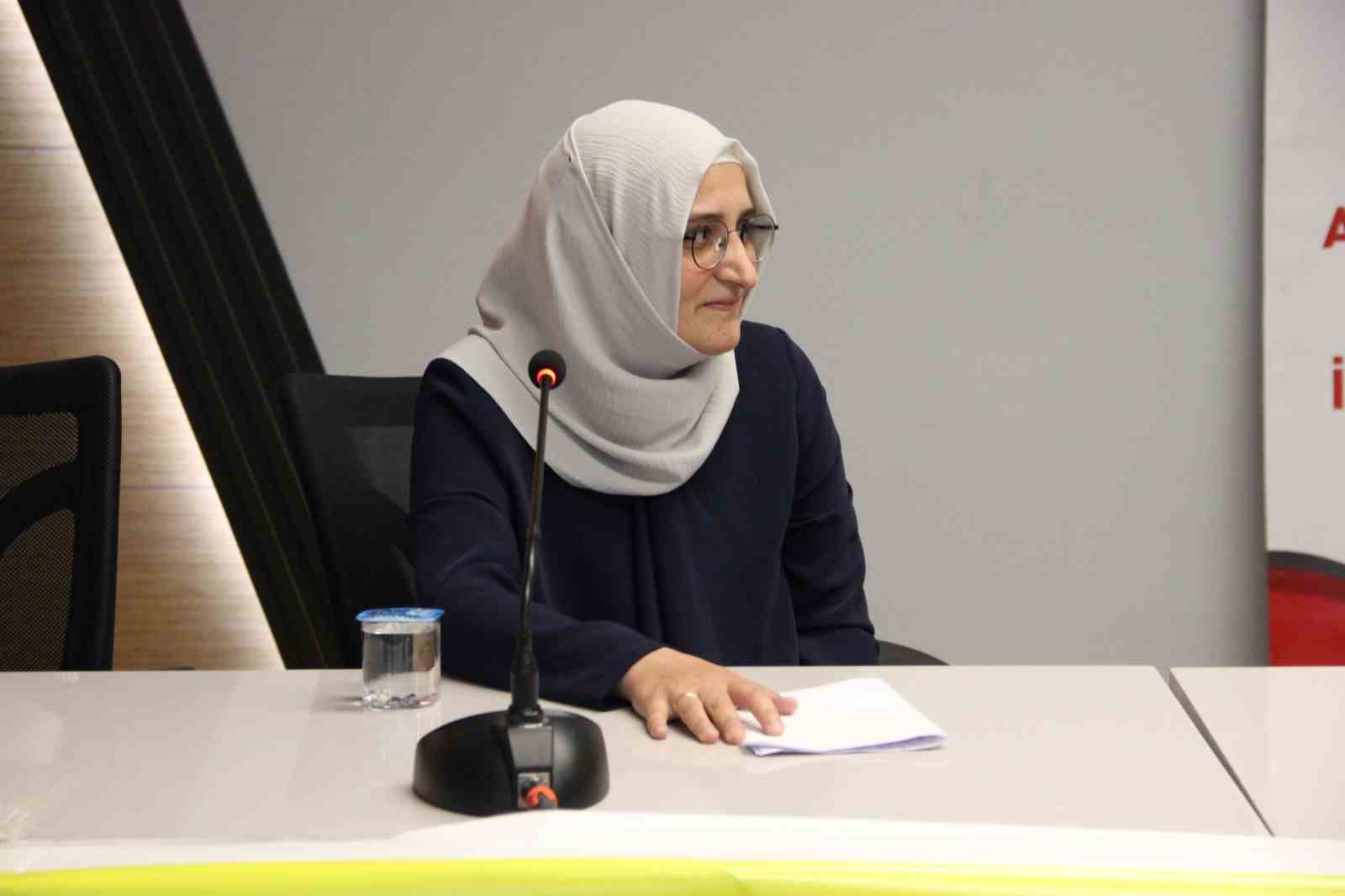 corumda-gonul-elcileri-koruyucu-ailelik-icin-bir-araya-geldi