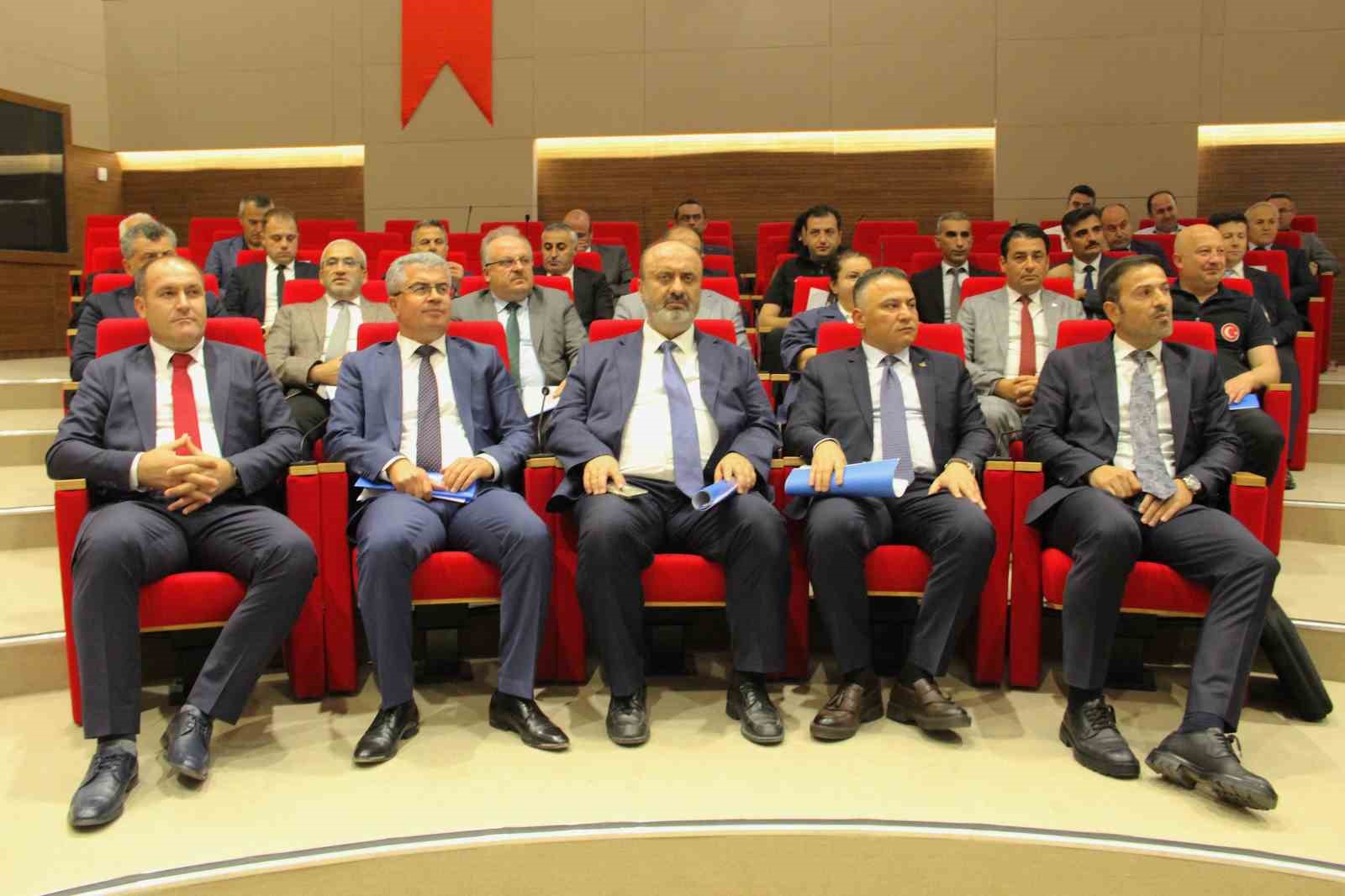 corumda-kuraklik-uyarisi-bu-sekilde-devam-ederse-icme-suyu-noktasinda-ciddi-bir-sikinti-bizi-bekliyor