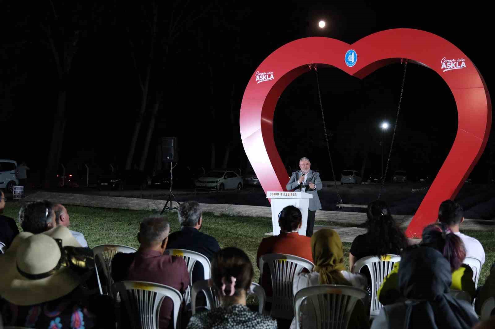 corumda-lavanta-bahcesinde-siir-dolu-gece