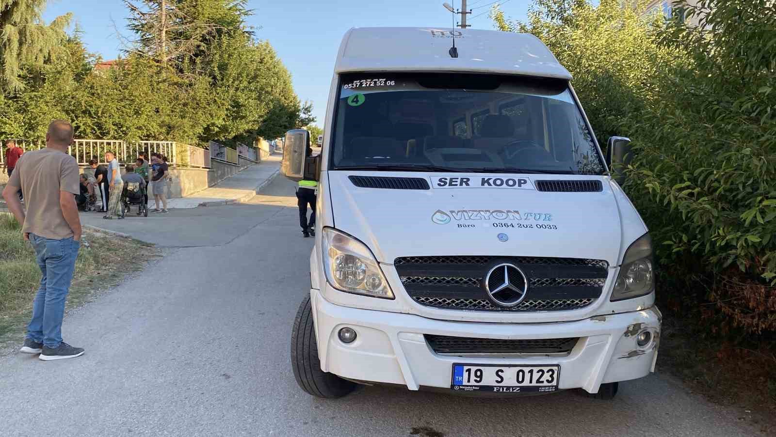 corumda-minibusle-carpisan-bisikletli-cocuk-yaralandi